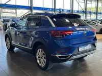 Gebraucht VW T-Roc IQ Drive 150 PS (110 kW) 2023 Blau SUV
