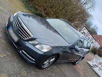 Gebraucht Mercedes E220 170 PS (125 kW) 2012 Blau Kombi