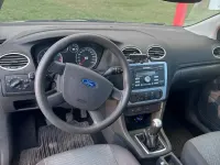 Używany Ford Focus 92 KM (67 kW) 2006 Szary Sedan/Limuzyna