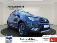 Gebraucht Dacia Sandero Stepway 90 PS (66 kW) 2017 Blau Limousine