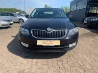 Gebraucht Skoda Octavia Ambition 105 PS (77 kW) 2014 Schwarzmagic perleffekt Kombi