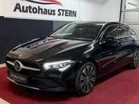 Gebraucht Mercedes CLA220 Shooting Brake 190 PS (139 kW) 2022 Schwarz Kombi