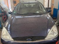 Gebraucht Ford Focus 101 PS (74 kW) 2000 Blau Kombi