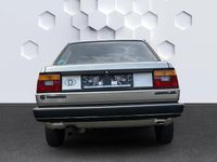 Second-hand VW Jetta 75 CP (55 kW) 1985 Auriu Berlinǎ