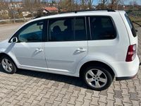 Gebraucht VW Touran 140 PS (102 kW) 2007 Weiß Van / Kleinbus