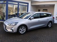 Gebraucht Ford Focus Cool & Connect 125 PS (91 kW) 2021 Polarsilber Kombi