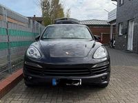 Second-hand Porsche Cayenne 245 CP (180 kW) 2013 Negru SUV