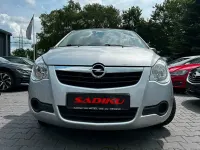 Gebraucht Opel Agila Basis 65 PS (47 kW) 2009 Silber Kleinwagen