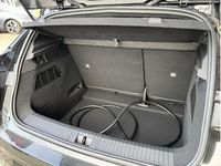 Gebraucht Renault Megane E-Tech Techno 160 kW (218 PS) 2024 Schwarz (blackpearlschwarz) Limousine