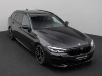 Gebraucht BMW 530 M Sport 286 PS (210 kW) 2023 Sophistograu brillanteffekschwarz Limousine