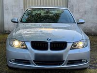 Second-hand BMW 325 218 CP (160 kW) 2006 Argintiu Berlinǎ