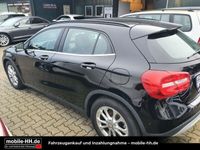 gebraucht Mercedes GLA180 *LEDER*BI-XENON*NAVI*PDC*STYLE*