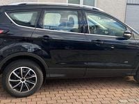 Gebraucht Ford Kuga Trend 150 PS (110 kW) 2018 Schwarz SUV