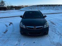 Gebraucht Opel Signum 150 PS (110 kW) 2006 Schwarz Kleinwagen