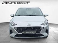 Gebraucht Hyundai i10 Select 67 PS (49 kW) 2023 Silber Kleinwagen