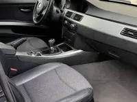 Gebraucht BMW 320 177 PS (130 kW) 2009 Blau Kombi