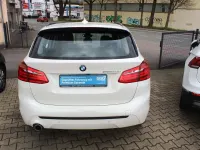 Gebraucht BMW 225 Sport Line 224 PS (164 kW) 2019 Weiß Van / Kleinbus
