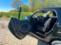 Gebraucht Smart ForTwo Coupé 71 PS (52 kW) 2018 Weiß Coupé