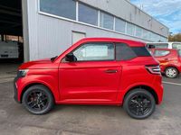 Ny Ligier JS50 2025 Röd Halvkombi