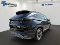Gebraucht Hyundai Tucson Trend 218 PS (160 kW) 2024 Ecotronic grey SUV