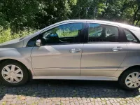 Gebraucht Mercedes B200 136 PS (100 kW) 2005 Silber Van / Kleinbus