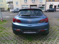 Gebraucht Opel Astra 140 PS (102 kW) 2013 Blau