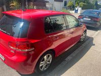 Gebraucht VW Golf VII 105 PS (77 kW) 2012 Rot Limousine