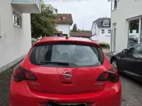 Usata Opel Astra Sport 179 CV (131 kW) 2011 Rosso Utilitaria