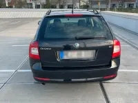 Gebraucht Skoda Octavia 140 PS (102 kW) 2011 Schwarz Kombi