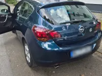 Gebraucht Opel Astra Sport 179 PS (131 kW) 2011 Blau Limousine