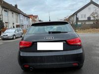 Gebraucht Audi A1 Attraction 86 PS (63 kW) 2011 Schwarz Kleinwagen