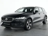 Gebraucht Volvo V60 CC Ultimate 197 PS (144 kW) 2023 Schwarz Kombi