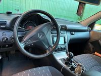 Gebraucht Mercedes C180 143 PS (105 kW) 2004 Blau Coupé