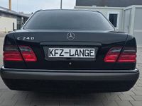 Gebraucht Mercedes E240 Elegance 170 PS (125 kW) 1999 Schwarz Limousine