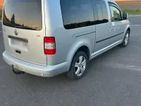 Gebraucht VW Caddy Maxi 105 PS (77 kW) 2009 Silber Van / Kleinbus