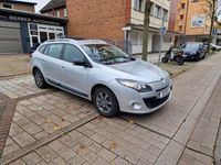 Gebraucht Renault Mégane GrandTour 106 PS (77 kW) 2011 Grau Kombi