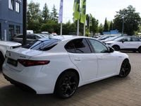 gebraucht Alfa Romeo Giulia 2,2 JTDM ESTREMA Q4 Navi, Sitzh, RFK,