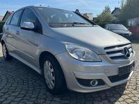 Gebraucht Mercedes B180 109 PS (80 kW) 2010 Polarsilber  metalliclack Van / Kleinbus
