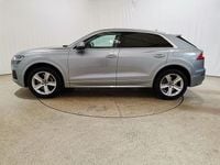 Gebraucht Audi Q8 Ambiente 381 PS (280 kW) 2022 Satellitsilber metallic SUV