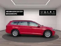 Gebraucht VW Passat Business 122 PS (89 kW) 2023 Tornadorot Kombi