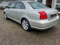 gebraucht Toyota Avensis 2.0 Aus Erste Hand