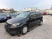 Gebraucht VW Touran Trendline 105 PS (77 kW) 2011 Schwarz Van / Kleinbus
