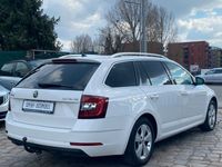 gebraucht Skoda Octavia 2.0 Combi Style *HU neu+1.Hand+PDC+Navi*