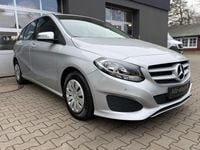 Gebraucht Mercedes B180 122 PS (89 kW) 2015 Silber Van / Kleinbus