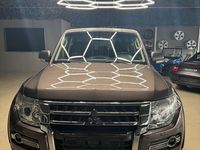 Gebraucht Mitsubishi Pajero 190 PS (139 kW) 2016 Braun SUV