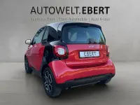 Gebraucht Smart ForTwo Coupé Passion 90 PS (66 kW) 2019 Rot Coupé