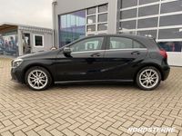 Gebraucht Mercedes A180 Urban 122 PS (89 kW) 2016 Schwarz metallic Limousine