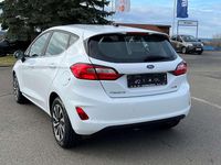 Gebraucht Ford Fiesta Titanium 125 PS (91 kW) 2023 Frostweiß Kleinwagen