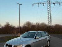 Gebraucht BMW 318 143 PS (105 kW) 2009 Silber Kombi