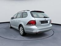 Gebraucht VW Golf VI Trendline 105 PS (77 kW) 2011 Silber Kleinwagen